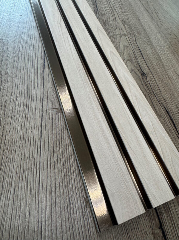 WallPanel Light Oak & Black REF W-92014