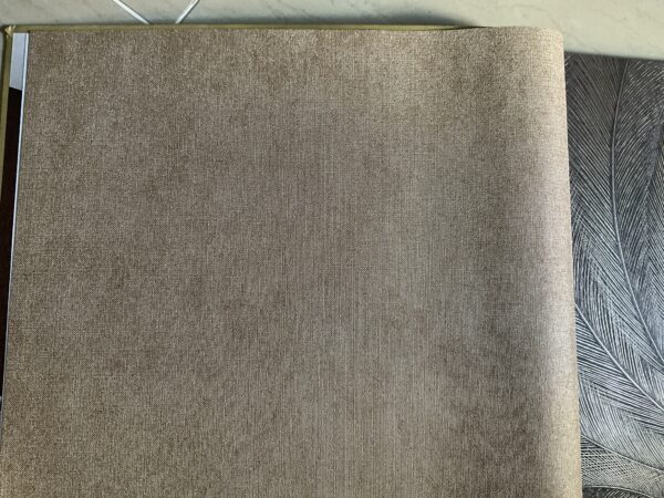 papel tapiz dorado,papel tapiz texturizado,papel de colgadura elegante,papel tapiz liso,papel tapiz premium,decoración de interiores,papel tapiz moderno,papel tapiz lujo