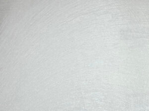 Textura ondulada que aporta movimiento y elegancia,- Tonos neutros que combinan con cualquier estilo decorativo,- Ideal para ambientes serenos y sofisticados,Cobertura eficiente: 5 m² por rollo,- Fácil instalación y acabado profesional,Diseño versátil para hogares y oficinas,Transforma tus paredes en superficies armoniosas